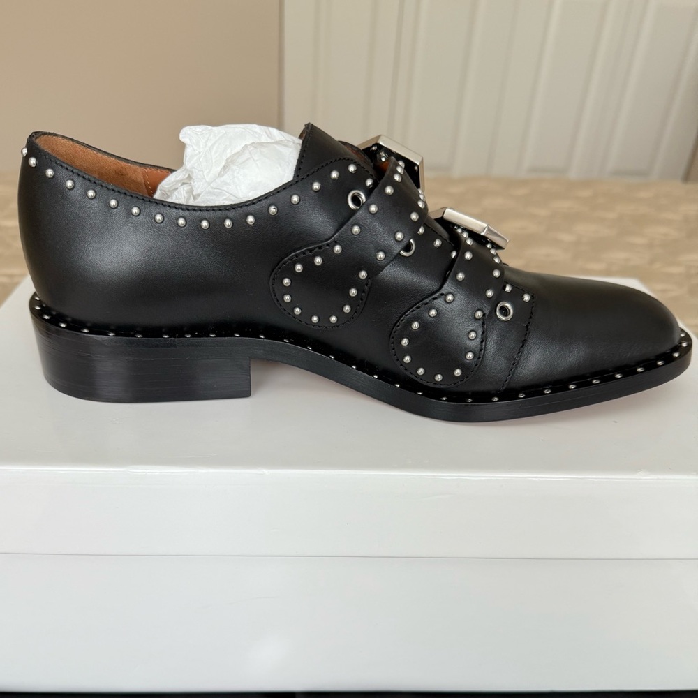 NWT Givenchy Black Elegant Studded Oxfords - Picture 5 of 13